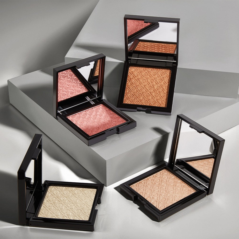 MIA MAKE UP – LIGHT BUILDER