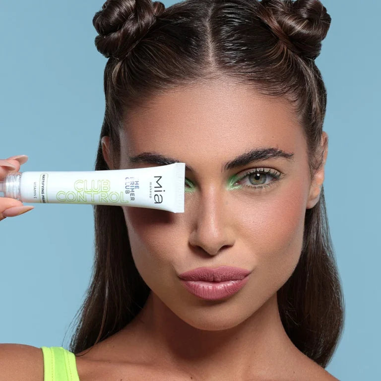 MIA MAKE UP – CLUB CONTROL