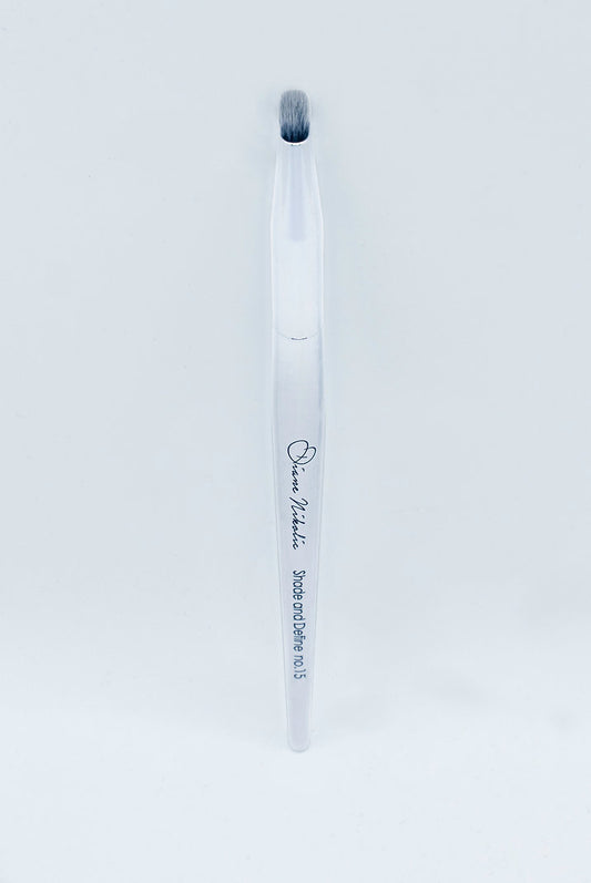 15. Shade & Define Brush